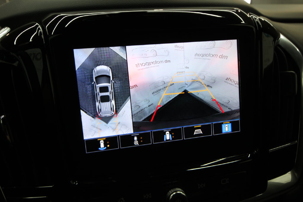 Used 2023 Chevrolet Traverse LT FWD image 22
