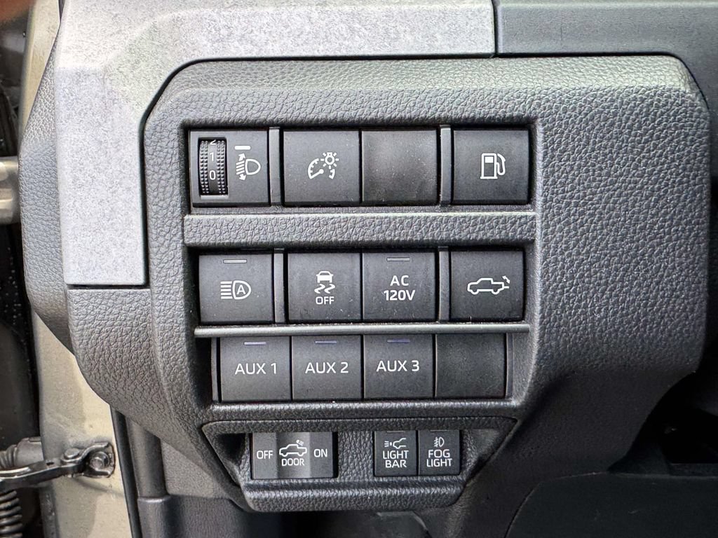 Used 2024 Toyota Tacoma 4x4 Double Cab Hybrid image 20