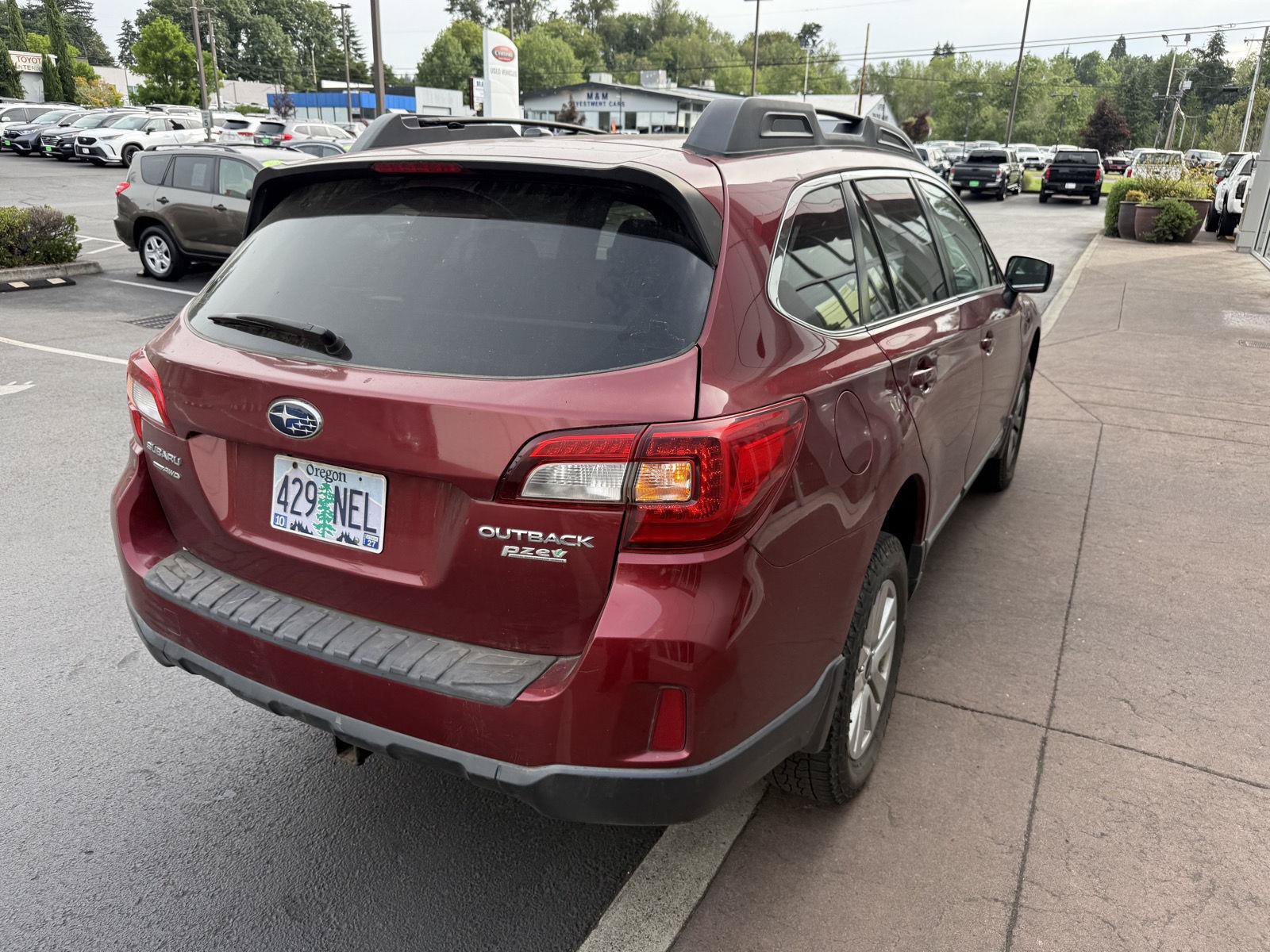 Used 2015 Subaru Outback 2.5i Premium AWD/4WD image 5