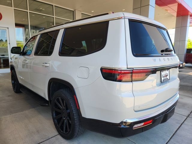 Used 2022 Jeep Wagoneer Series III w/ Flexible Seating Group AWD/4WD image 9