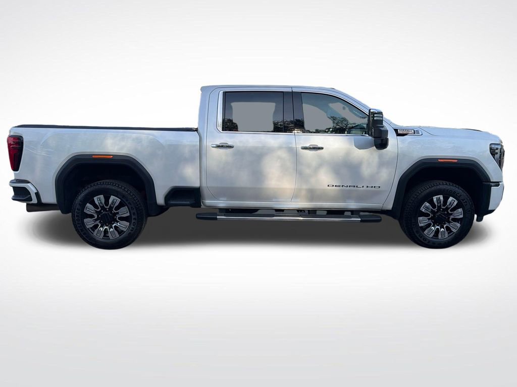 Used 2024 GMC Sierra 2500 Denali w/ Denali Reserve Package AWD/4WD image 8