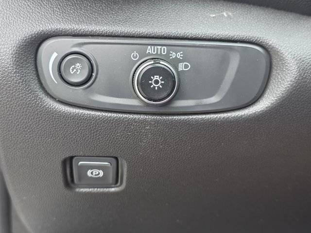 Used 2020 Chevrolet Blazer Premier w/ Driver Confidence II Package FWD image 43