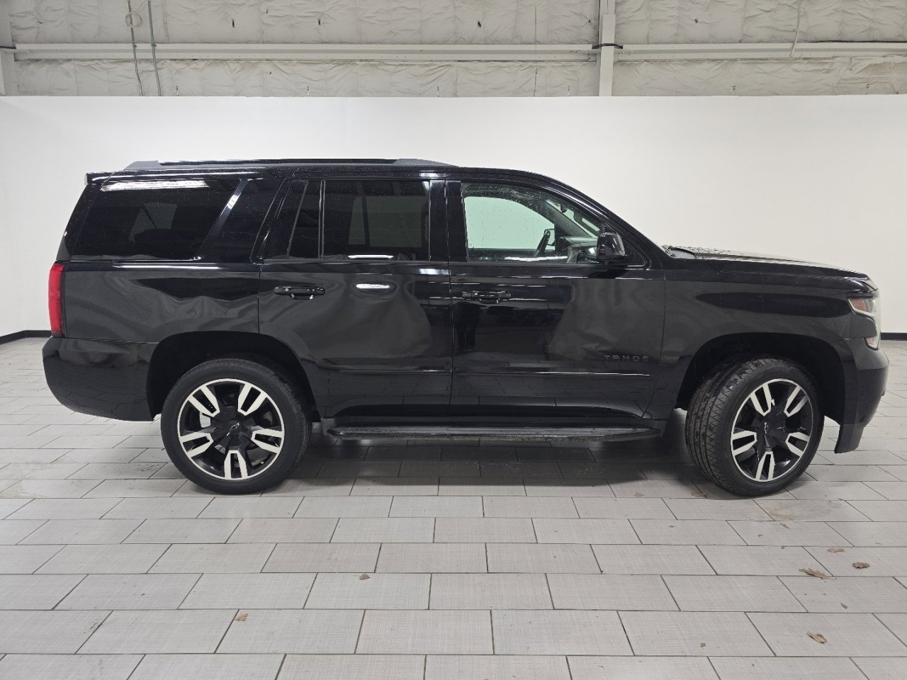 Used 2018 Chevrolet Tahoe Premier image 23