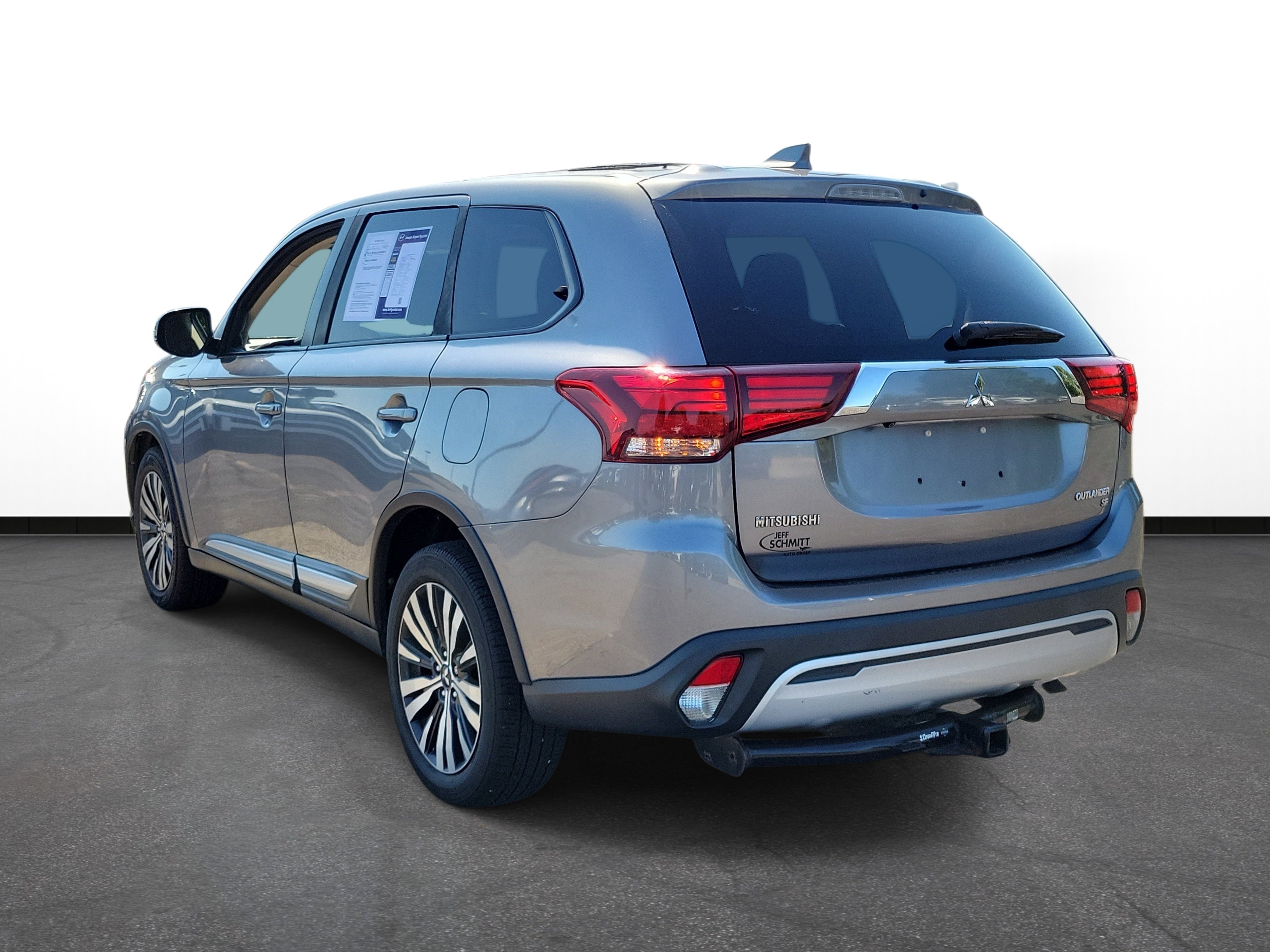 Used 2019 Mitsubishi Outlander LE AWD/4WD image 3