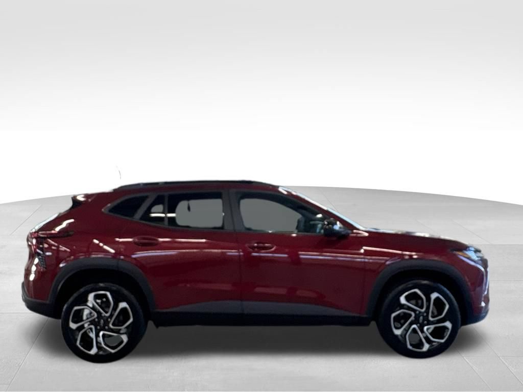 Used 2024 Chevrolet Trax RS FWD image 28