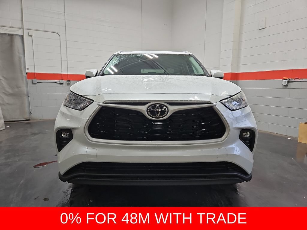 New 2026 Toyota Highlander XLE AWD/4WD image 2