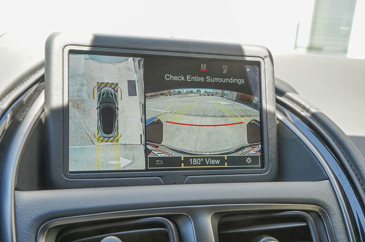 Used 2019 Aston Martin DBS Superleggera image 27