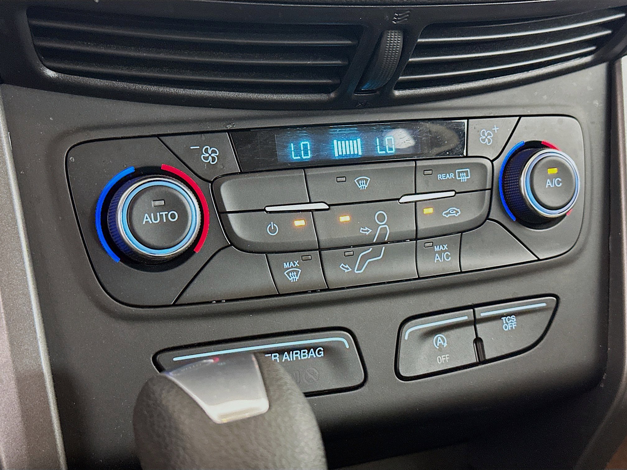 Used 2017 Ford Escape SE FWD image 23