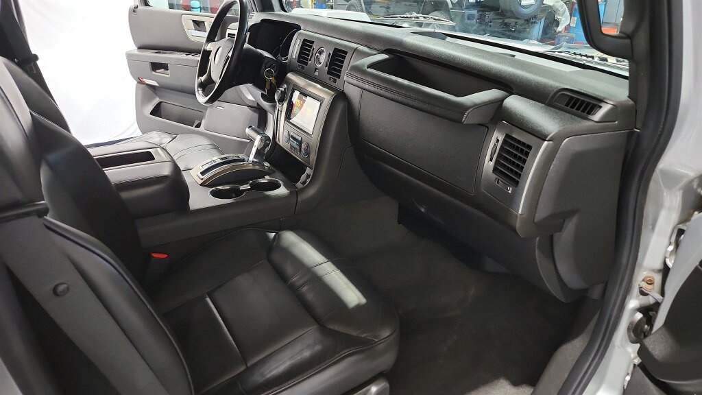 Used 2009 HUMMER H2 Luxury AWD/4WD image 17