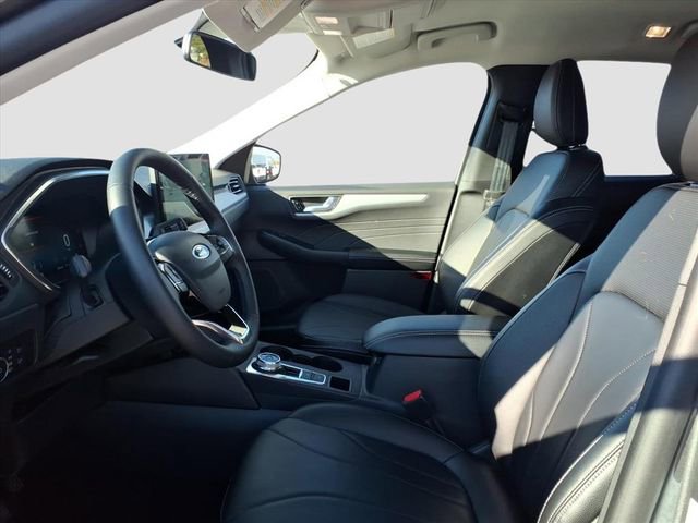 Used 2026 Ford Escape Platinum w/ Premium Technology Package AWD/4WD image 7