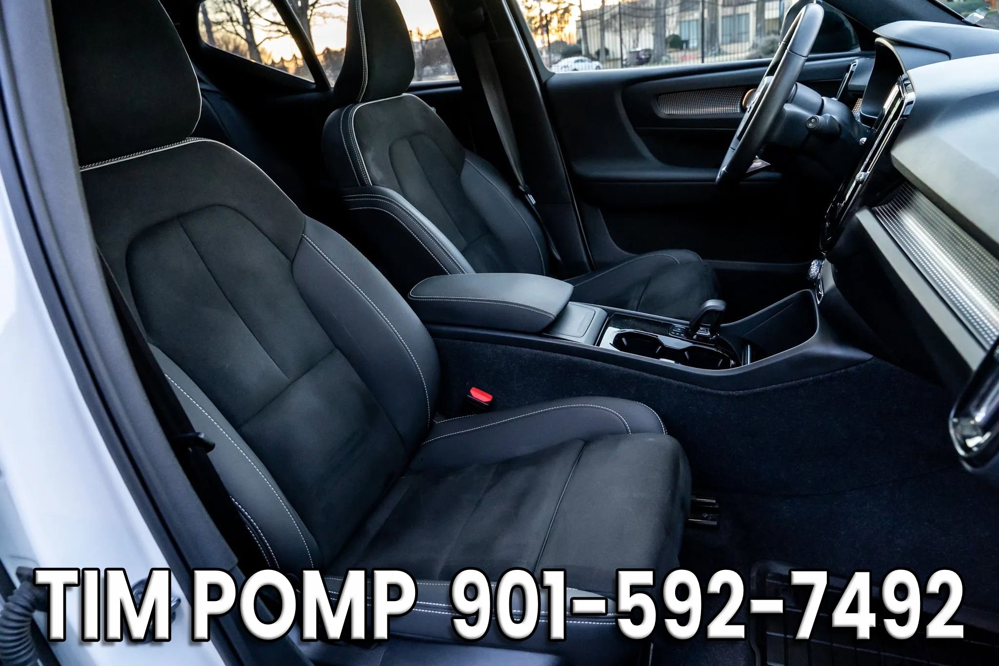 Used 2022 Volvo XC40 P8 Recharge Ultimate image 17