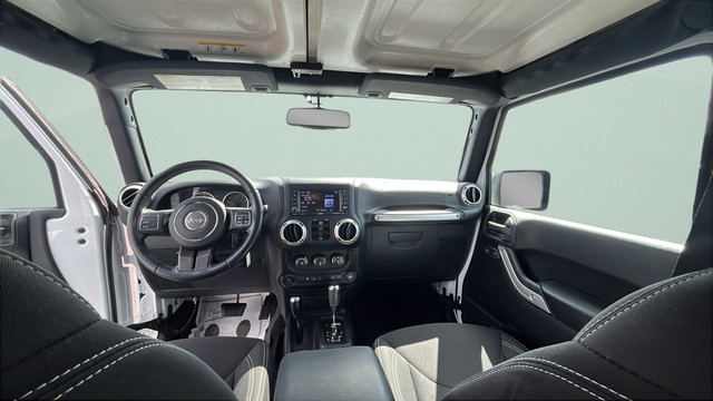 Used 2018 Jeep Wrangler Unlimited Sahara AWD/4WD image 25