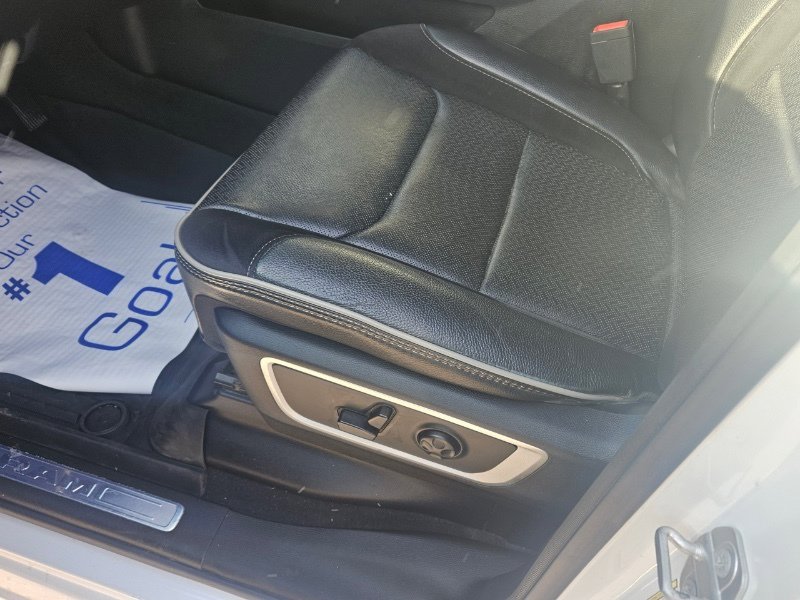 Used 2020 RAM 1500 Laramie w/ Sport Appearance Package image 14