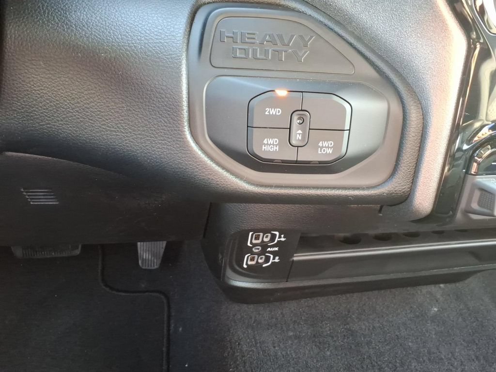 New 2026 RAM 2500 Tradesman AWD/4WD image 12