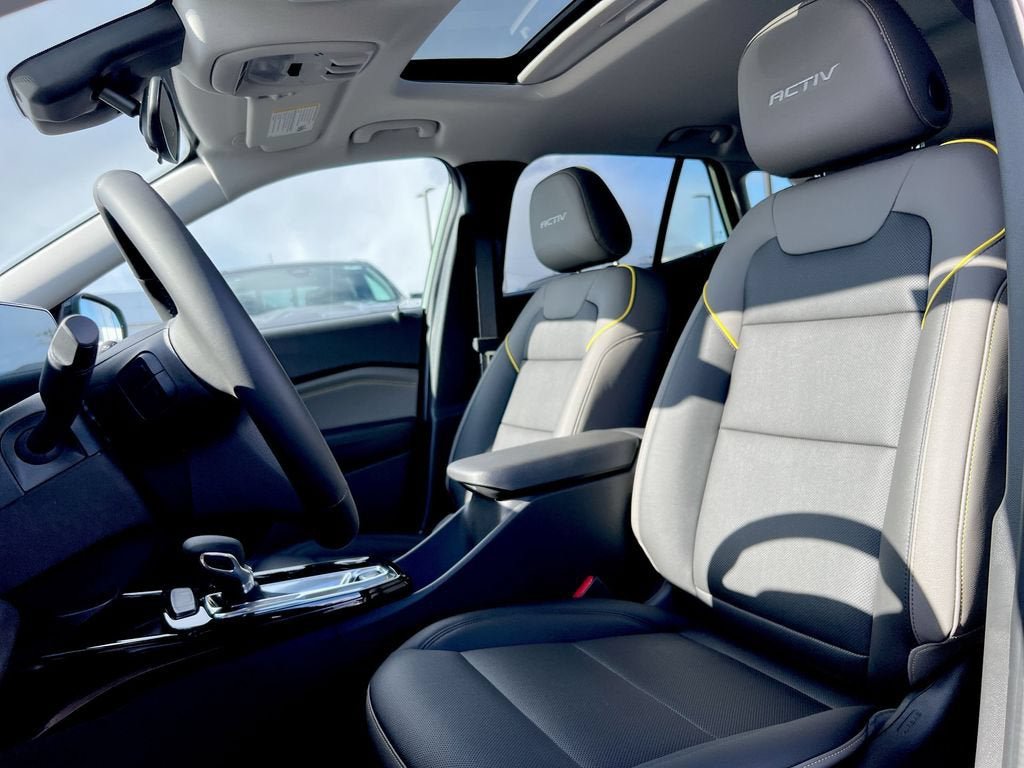 New 2026 Chevrolet Trax ACTIV w/ Sunroof Package FWD image 17