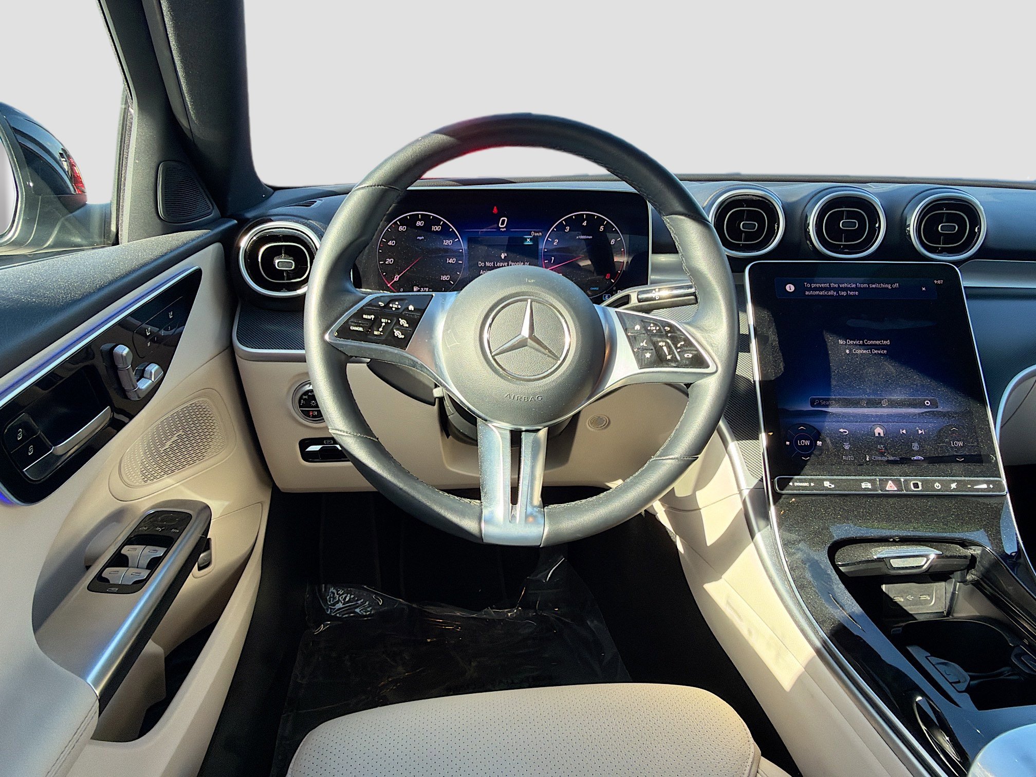 Used 2025 Mercedes-Benz C 300 Sedan image 17