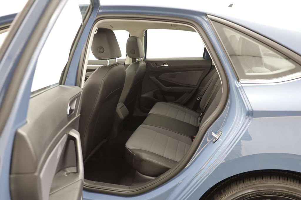 New 2027 Volkswagen Jetta SE FWD image 14