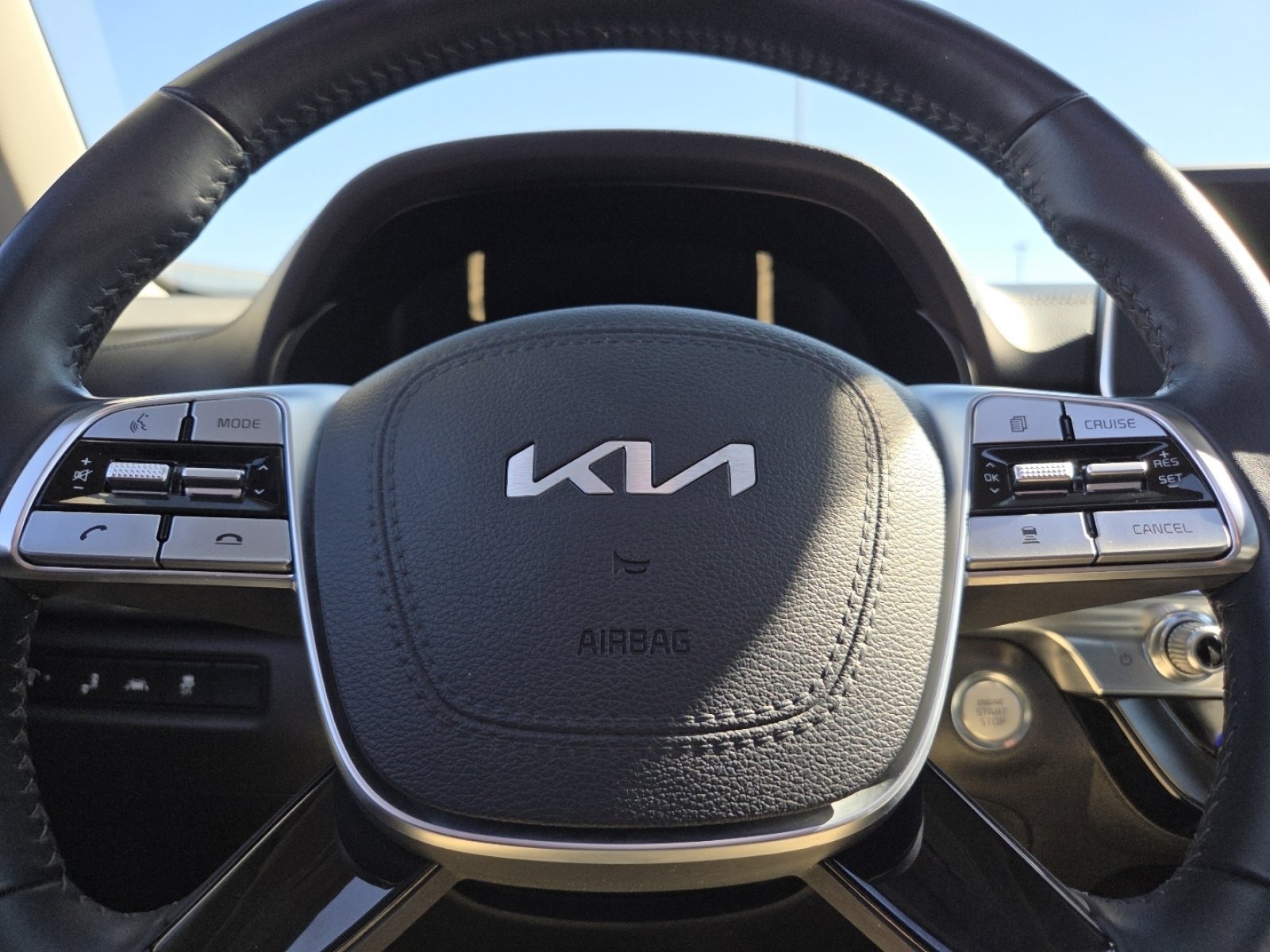 Used 2022 Kia Telluride S image 28