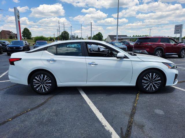 Certified 2023 Nissan Altima 2.5 SV FWD image 7