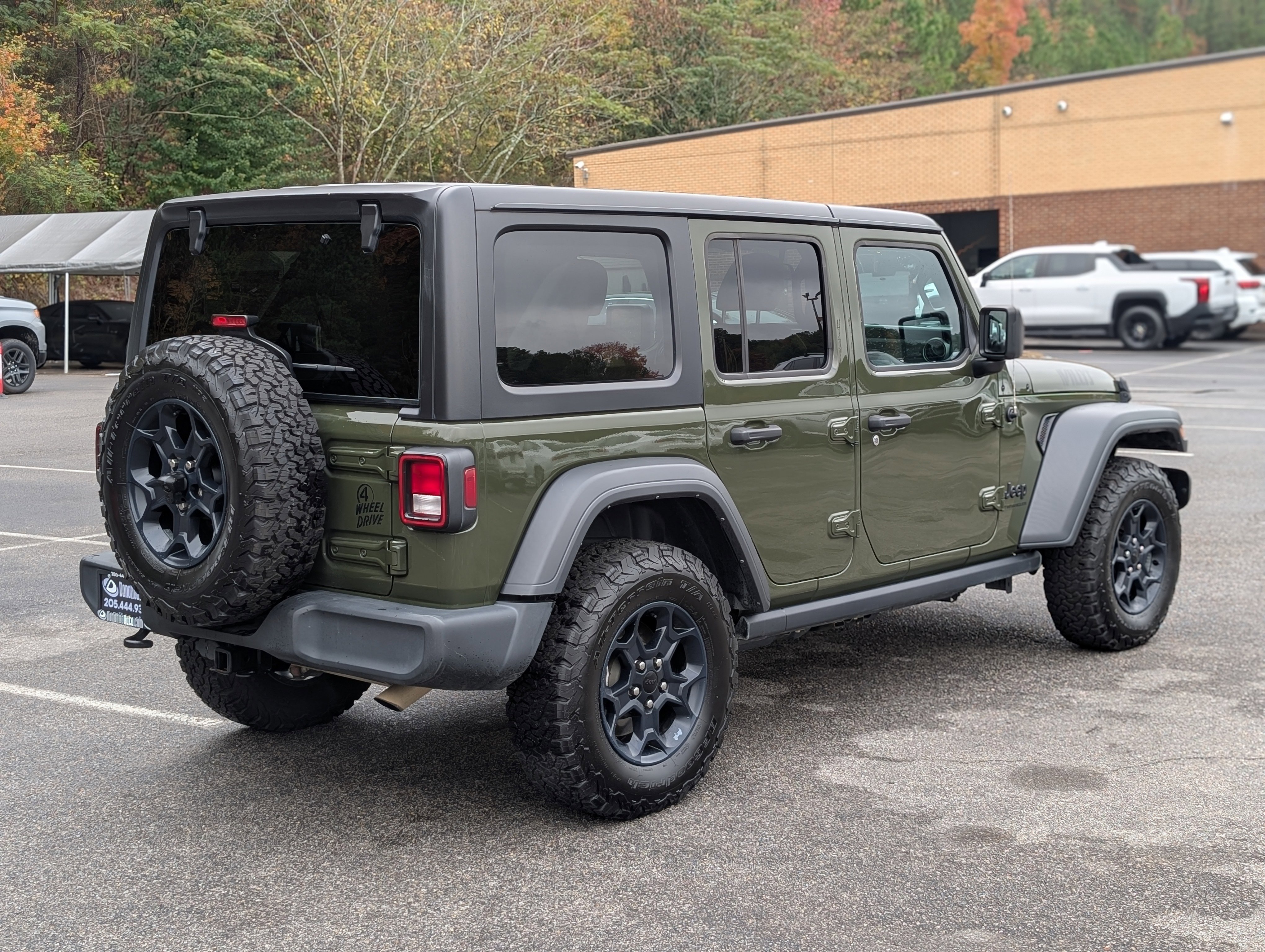 Used 2023 Jeep Wrangler Unlimited Sport image 9