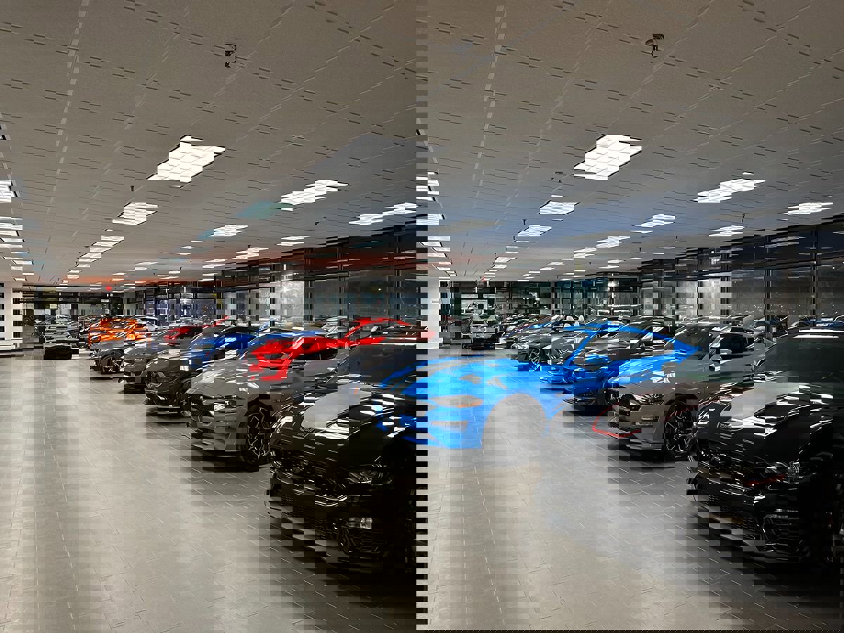 Used 2018 INFINITI Q60 Red Sport 400 image 34