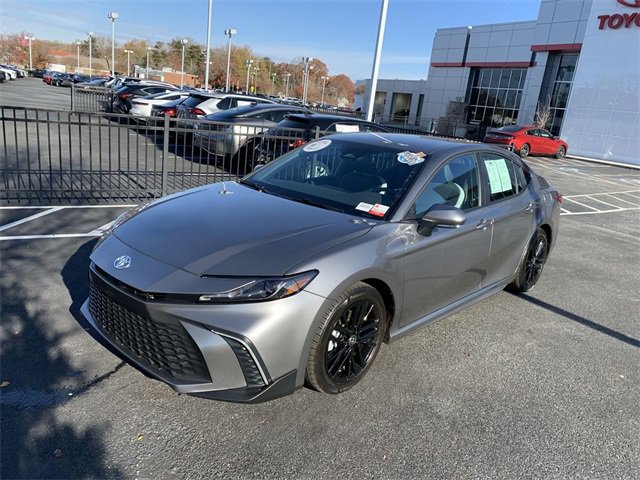 Used 2025 Toyota Camry SE