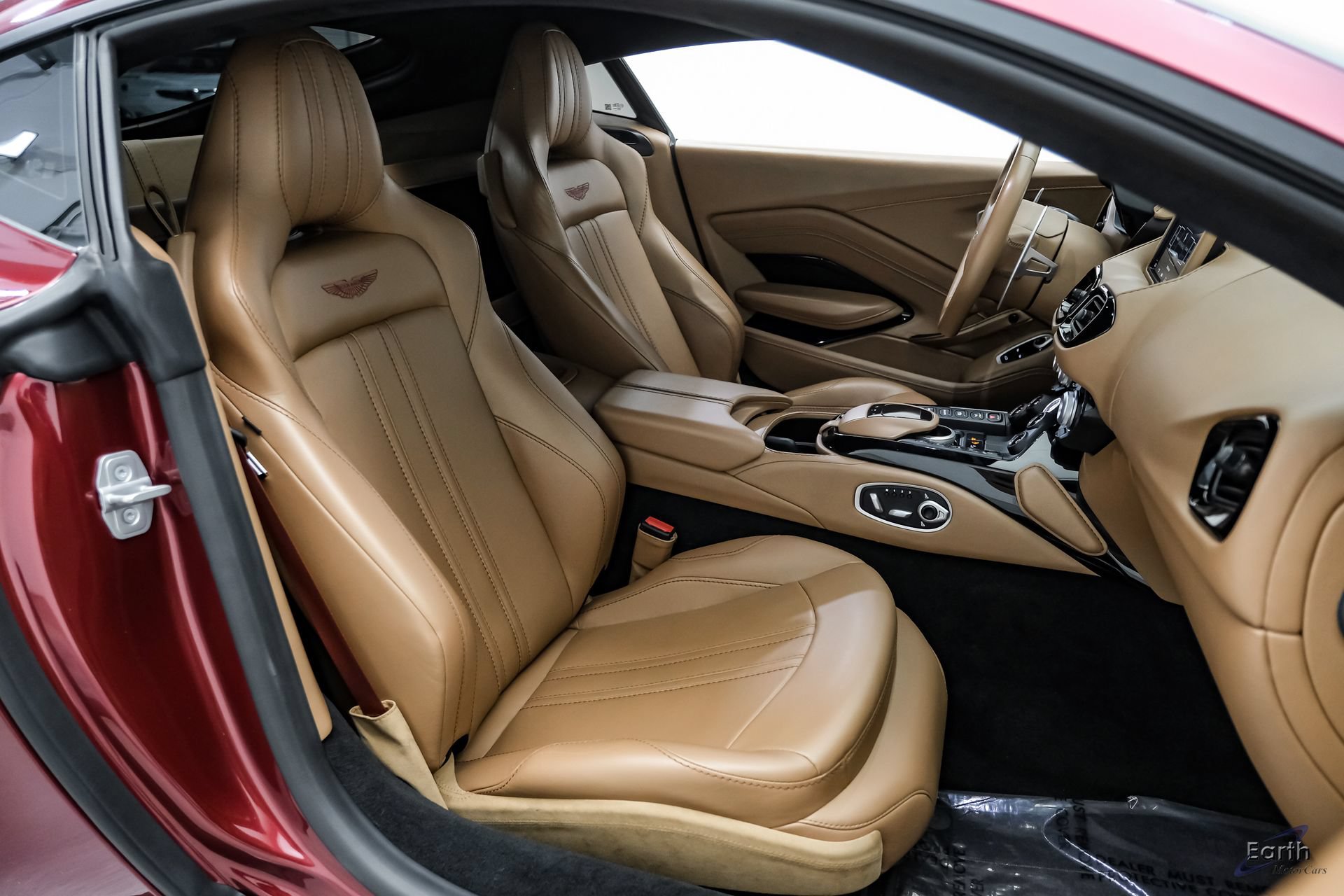 Used 2020 Aston Martin V8 Vantage Coupe RWD image 53