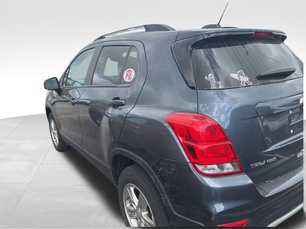 Used 2022 Chevrolet Trax LT w/ LT Convenience Package image 10