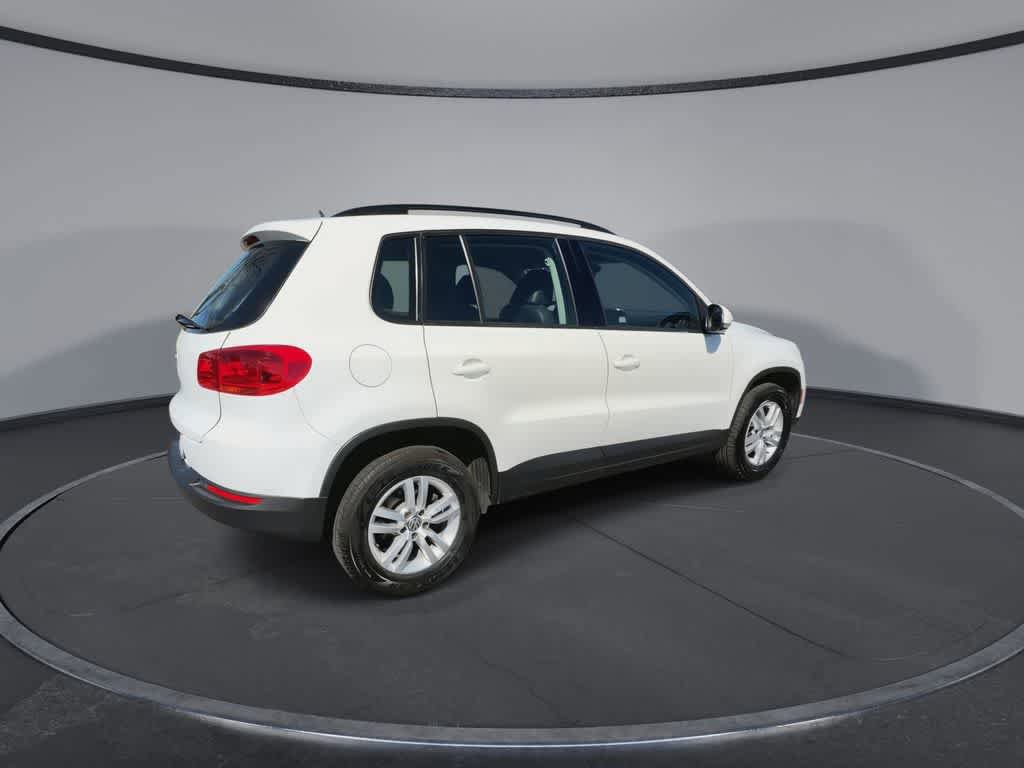Used 2016 Volkswagen Tiguan S FWD image 8
