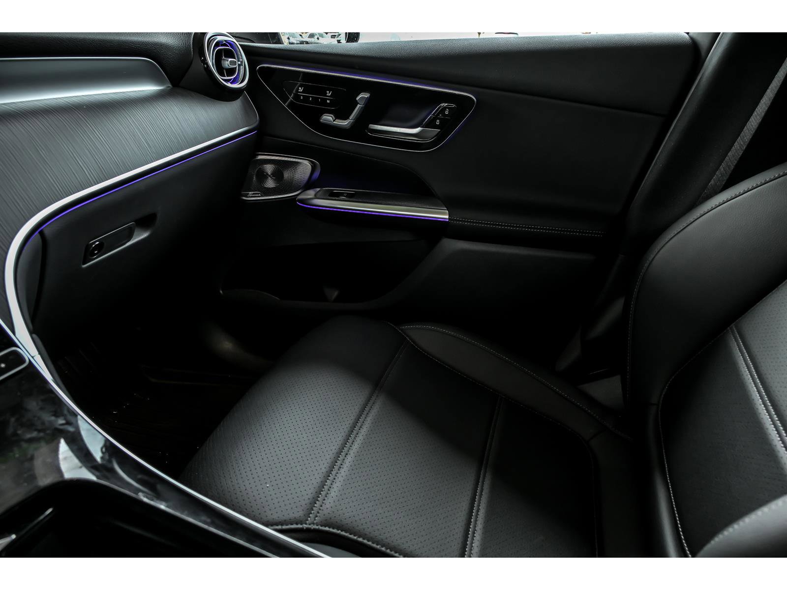 Certified 2026 Mercedes-Benz GLC 300 4MATIC image 23