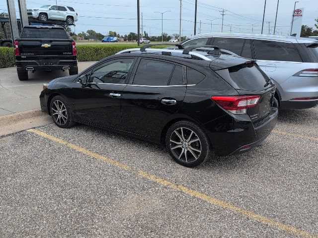 Used 2017 Subaru Impreza 2.0i Limited AWD/4WD image 2