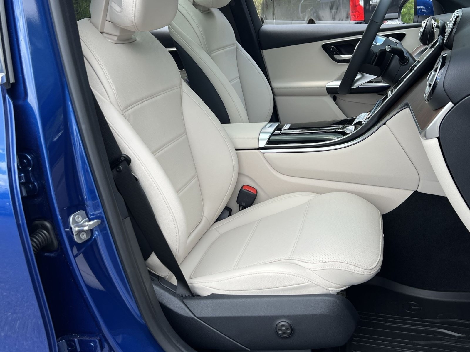 New 2026 Mercedes-Benz GLC 300 4MATIC image 33