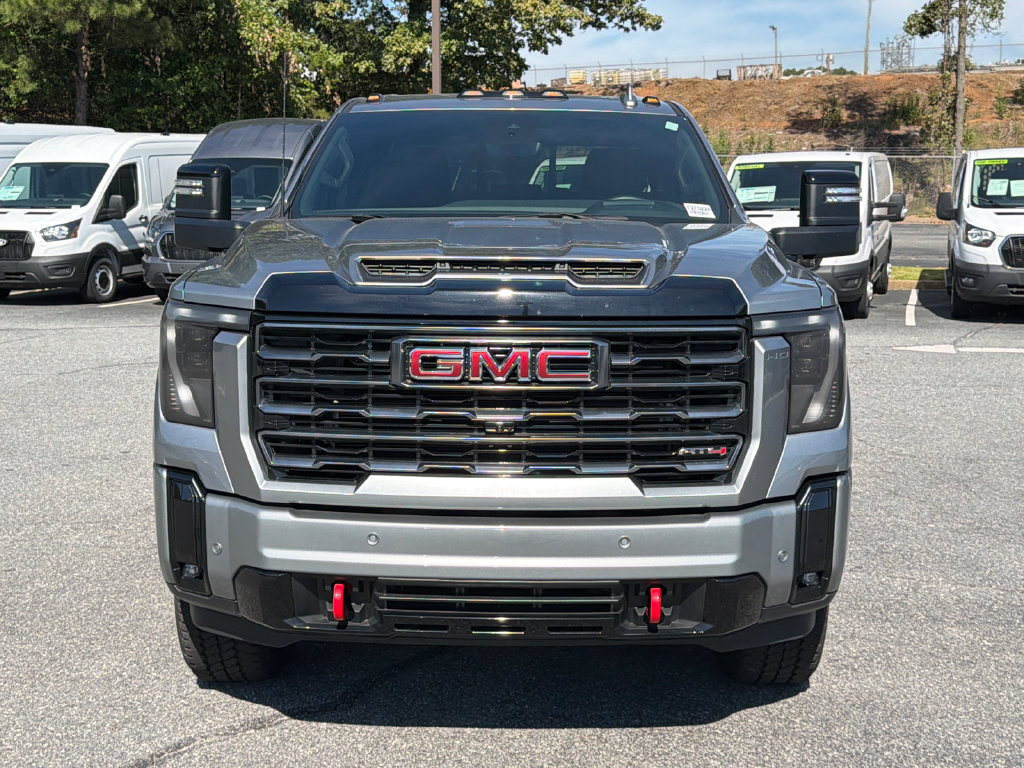 Used 2025 GMC Sierra 3500 AT4 w/ Technology Package AWD/4WD image 2