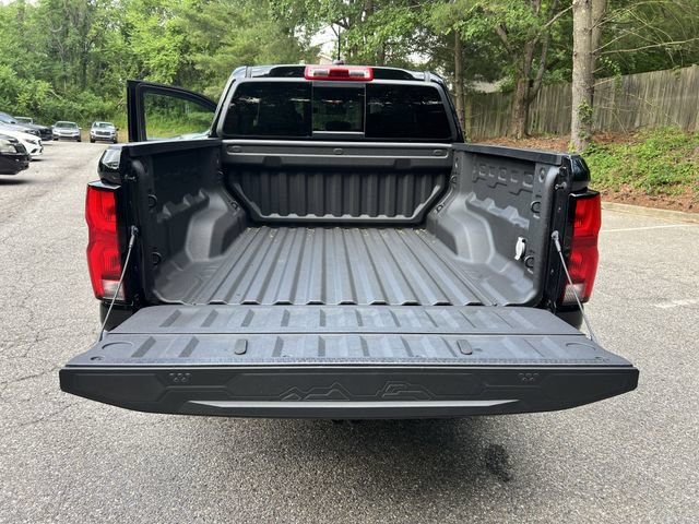 Used 2024 Chevrolet Colorado Z71 w/ Z71 Convenience Package 2 AWD/4WD image 23