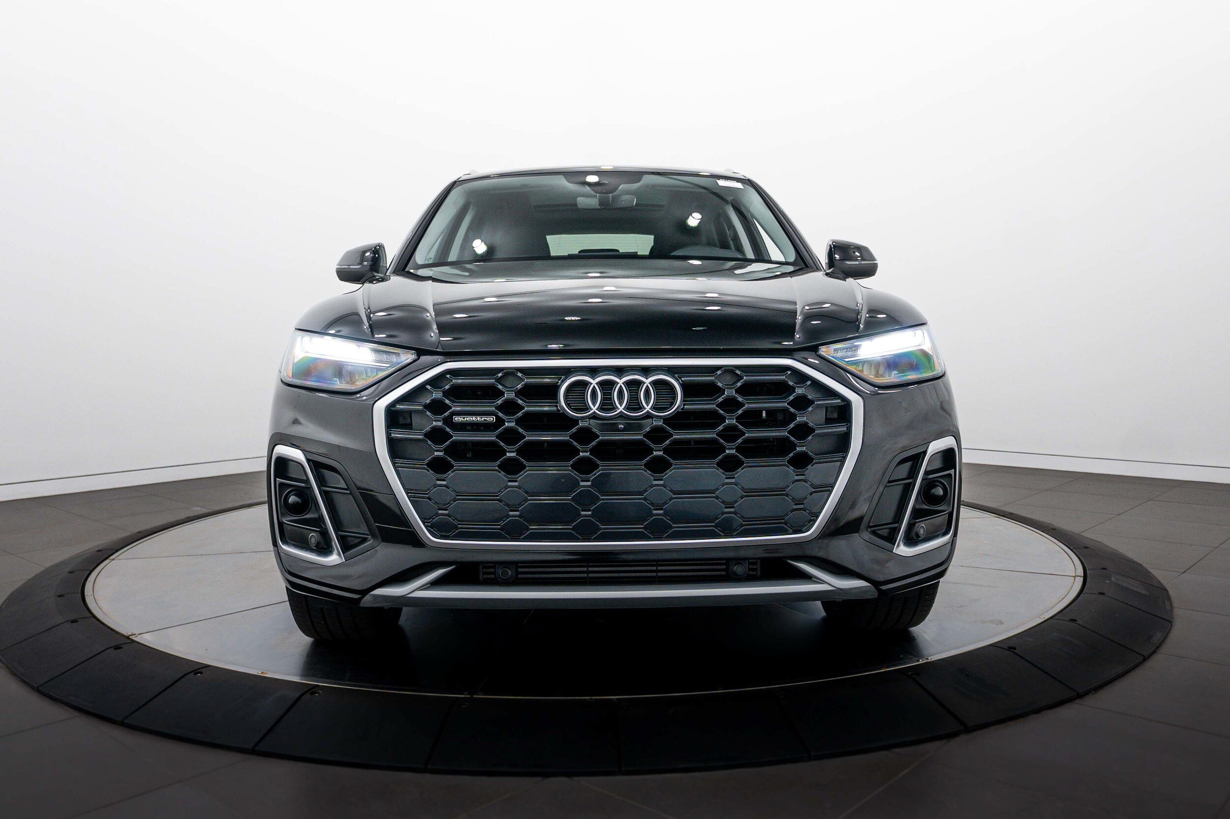Certified 2023 Audi Q5 2.0T Premium Plus w/ Premium Plus Package AWD/4WD image 24