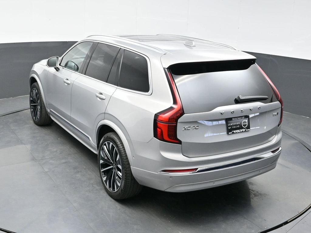 Used 2025 Volvo XC90 B6 Plus image 34