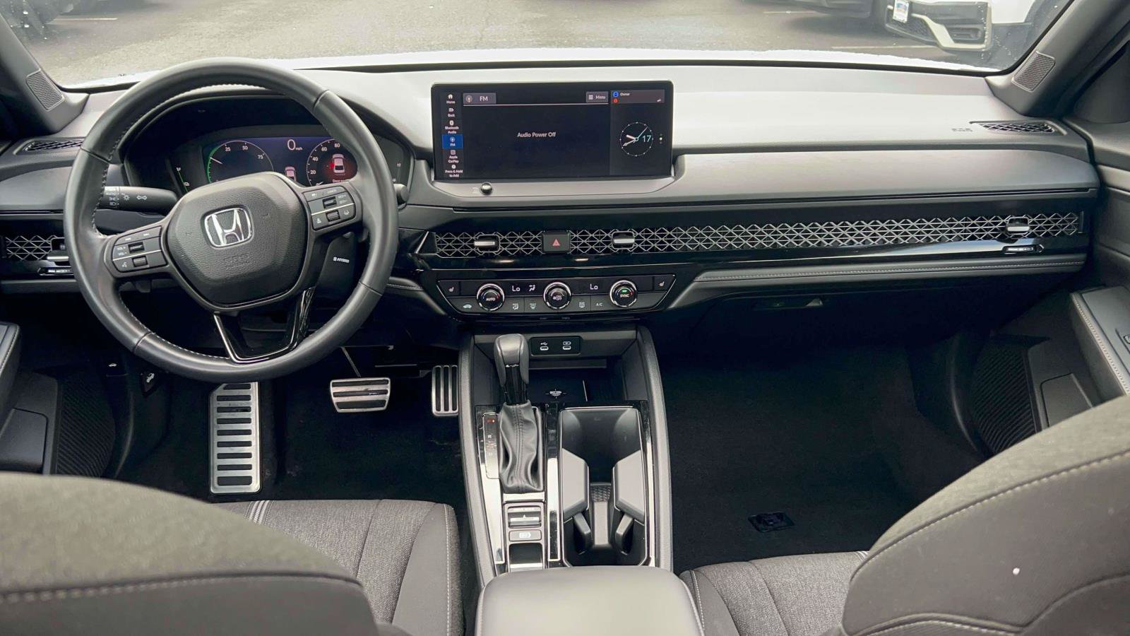 Used 2025 Honda Accord Sport image 28