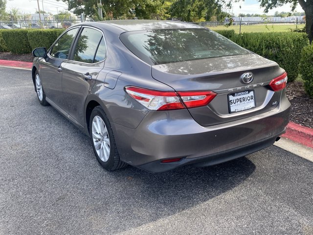 Used 2018 Toyota Camry LE FWD image 7
