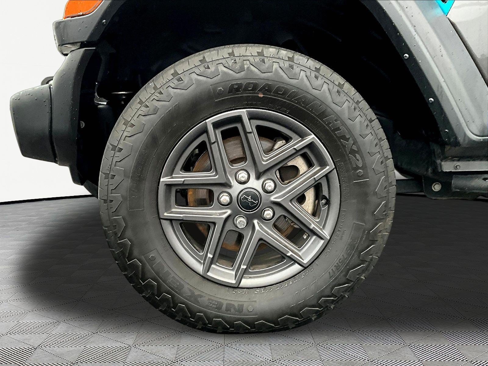 Used 2024 Jeep Wrangler Unlimited Sport AWD/4WD image 34