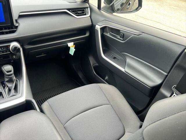 Certified 2025 Toyota RAV4 LE AWD/4WD image 19