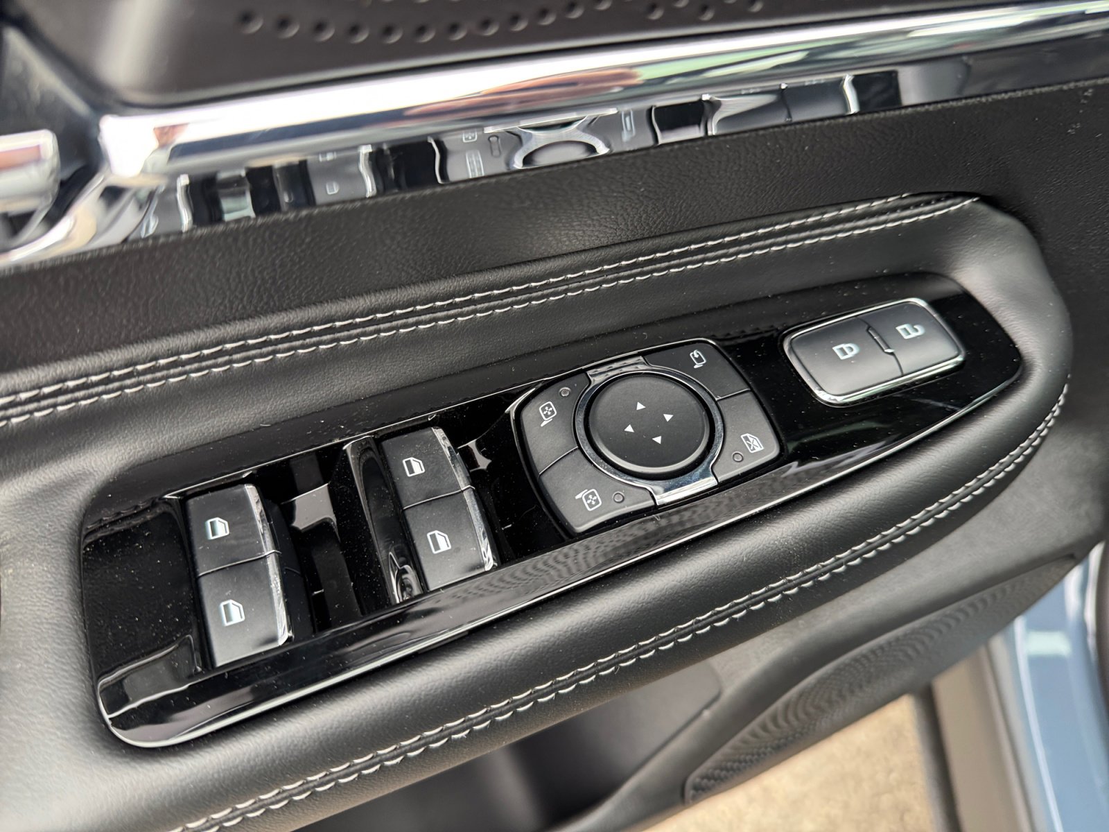 New 2026 Lincoln Corsair Premiere AWD/4WD image 20