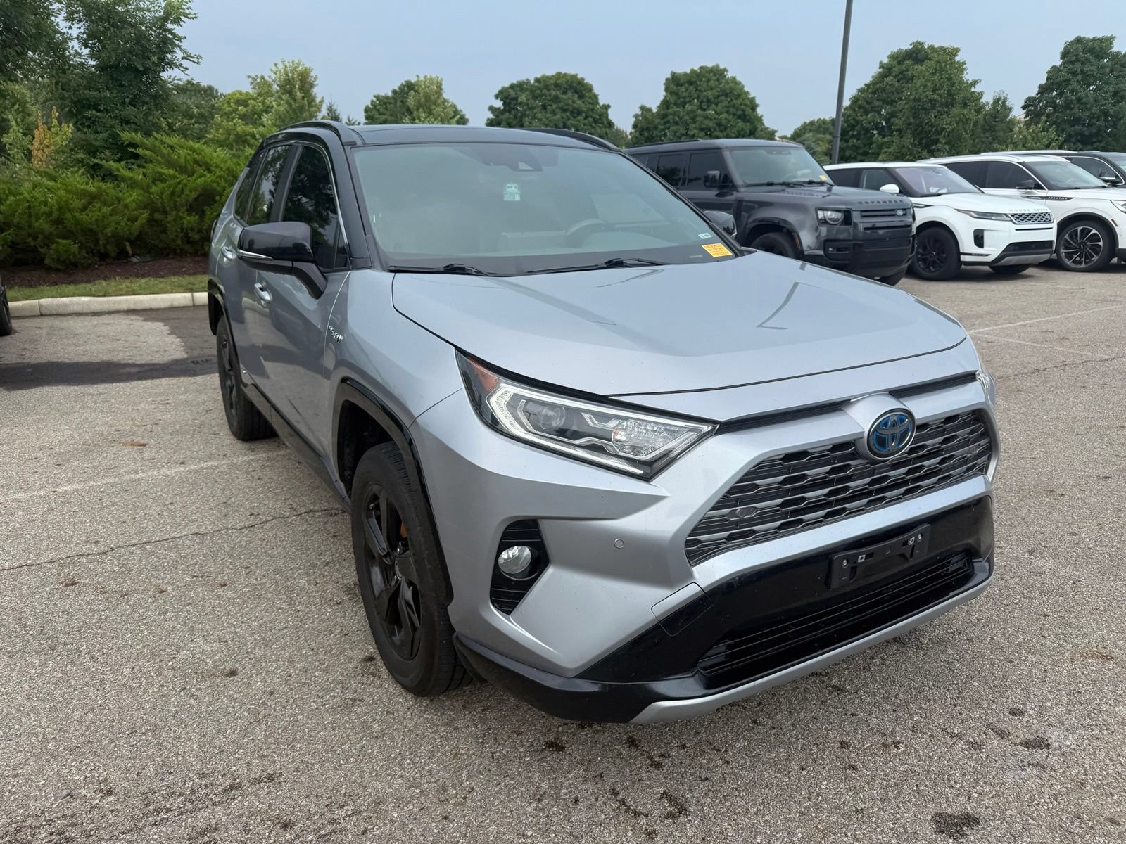 Used 2020 Toyota RAV4 XSE AWD/4WD image 3
