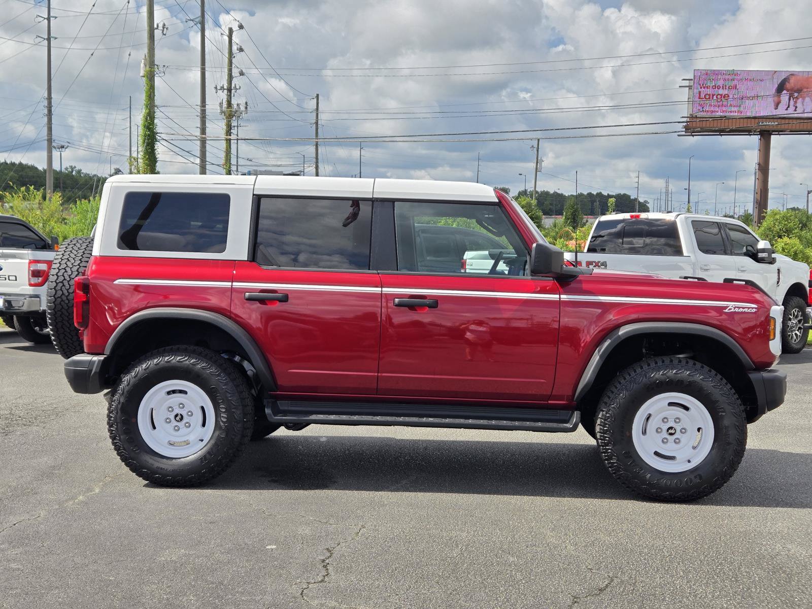 New 2026 Ford Bronco Heritage Edition AWD/4WD image 7