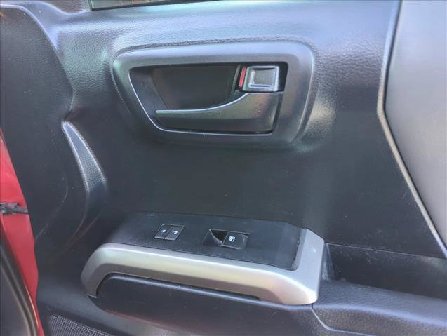 Used 2019 Toyota Tacoma SR5 RWD image 26