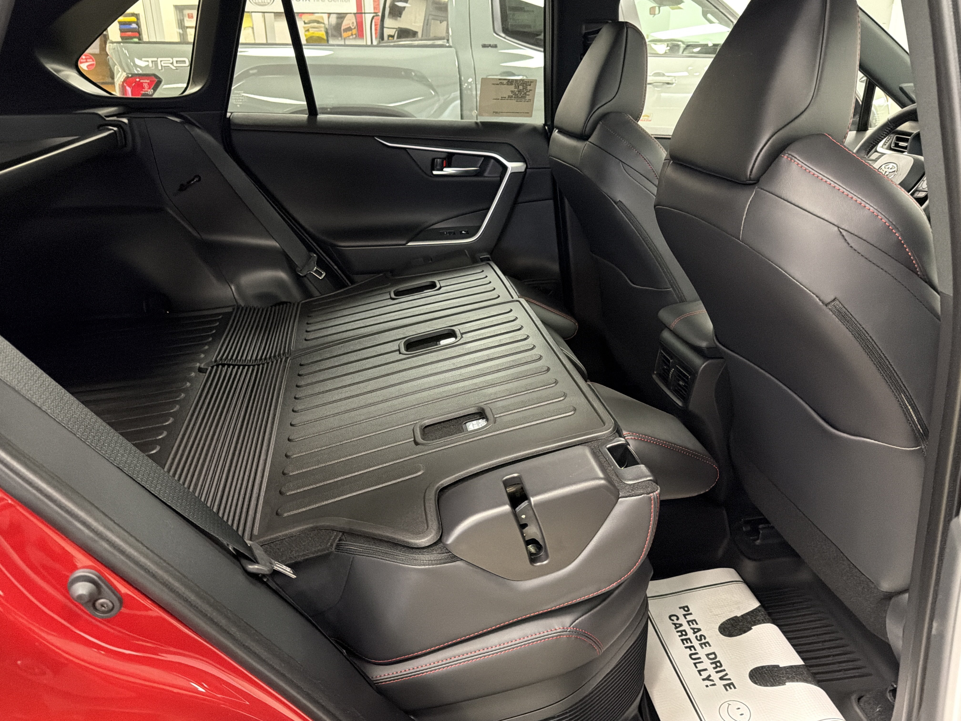 New 2025 Toyota RAV4 XSE w/ Weather Package AWD/4WD image 34