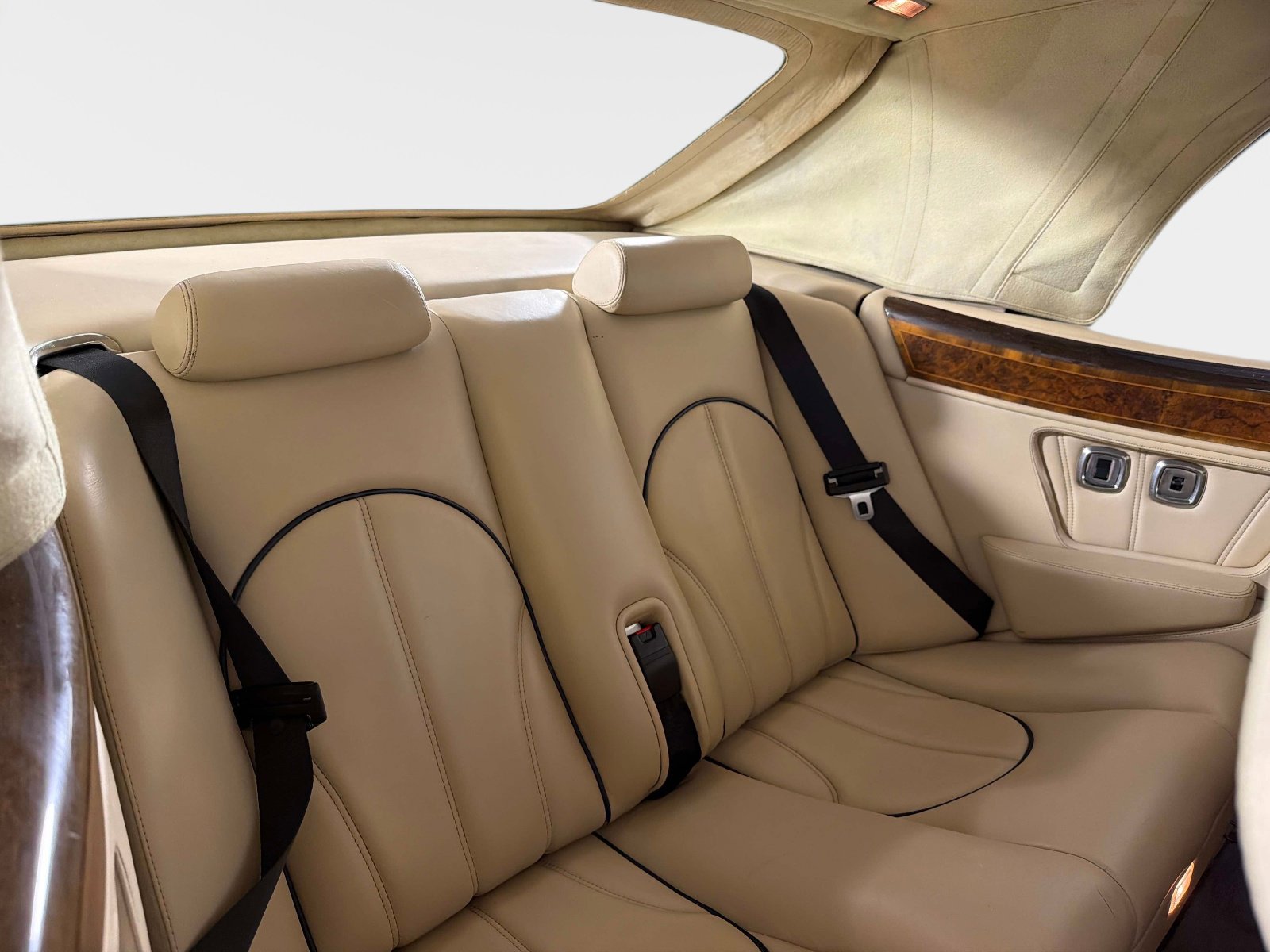 Used 2000 Rolls-Royce Corniche RWD image 25
