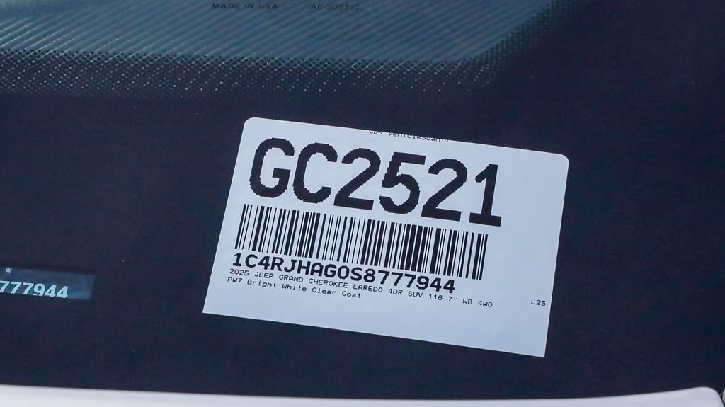 New 2025 Jeep Grand Cherokee Altitude image 29