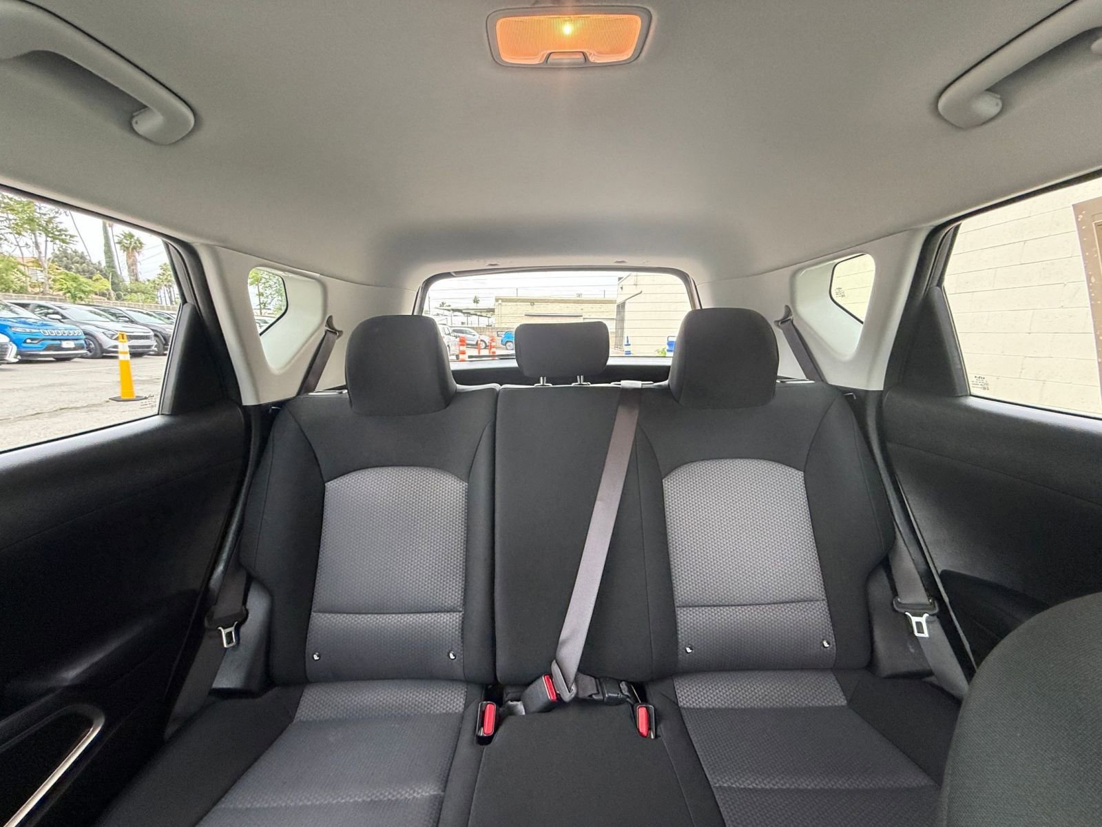 Used 2025 Kia Soul LX w/ LX Technology Package FWD image 36