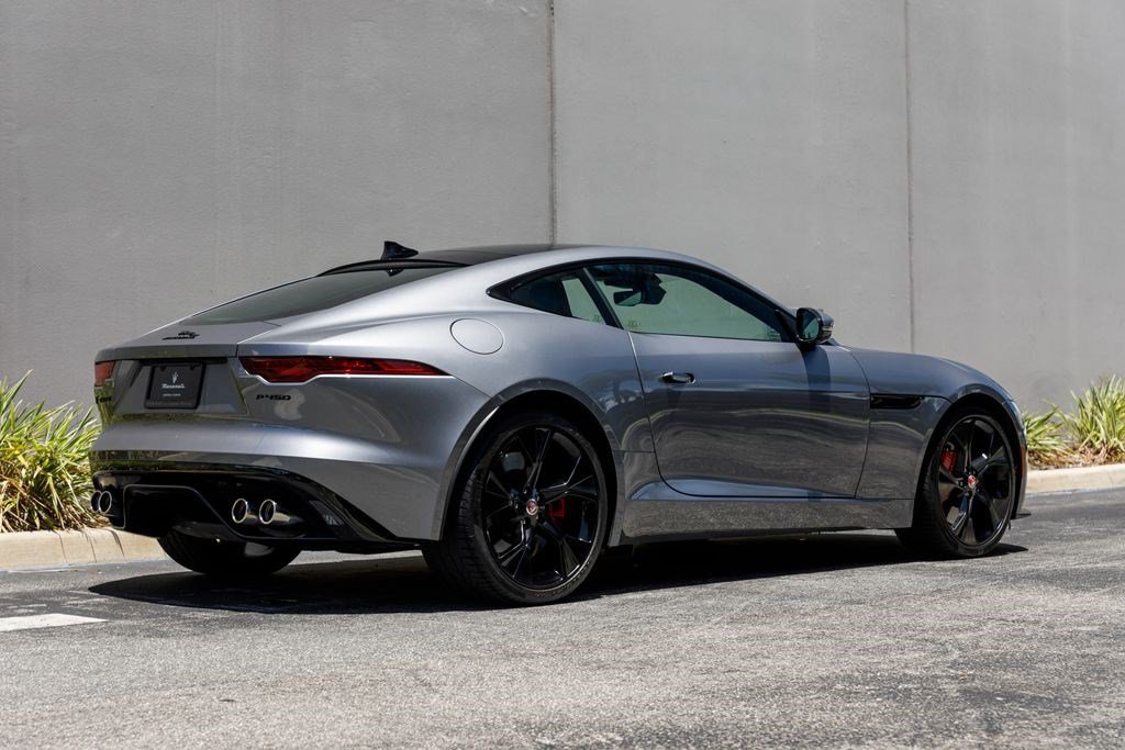 Used 2023 Jaguar F-TYPE Coupe RWD image 29