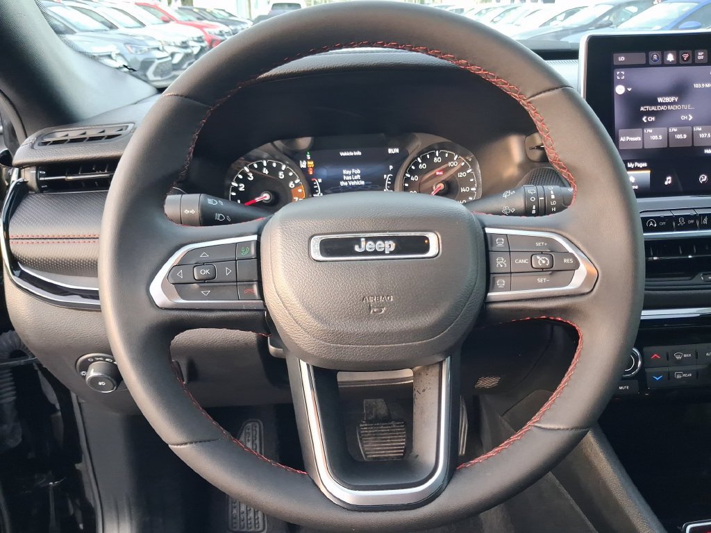 Used 2024 Jeep Compass Trailhawk AWD/4WD image 20